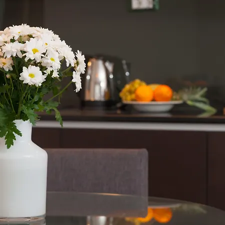 By Vestibul Palace Aparthotel 4*