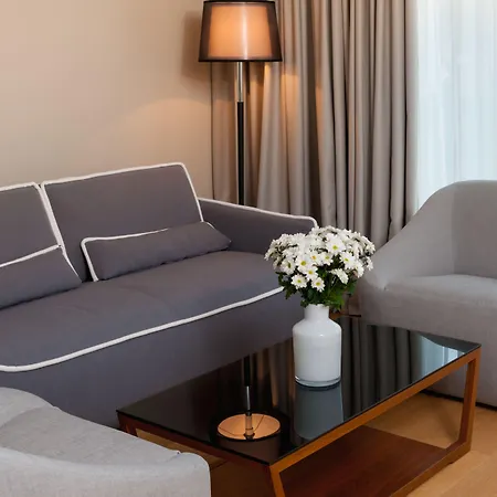 By Vestibul Palace Aparthotel