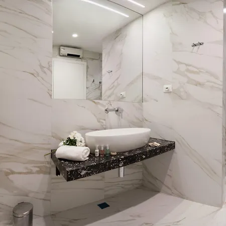 By Vestibul Palace Aparthotel Split