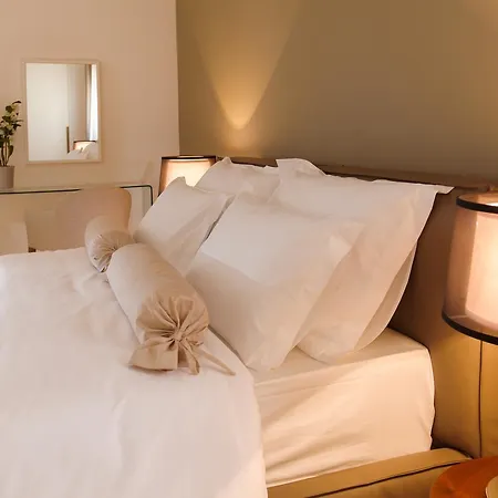 By Vestibul Palace Split