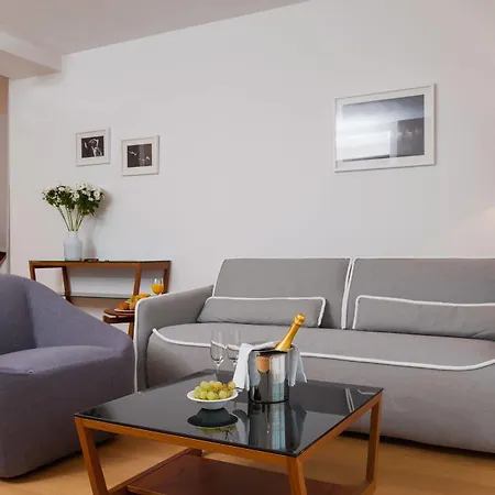 By Vestibul Palace Hotel apartamentowy