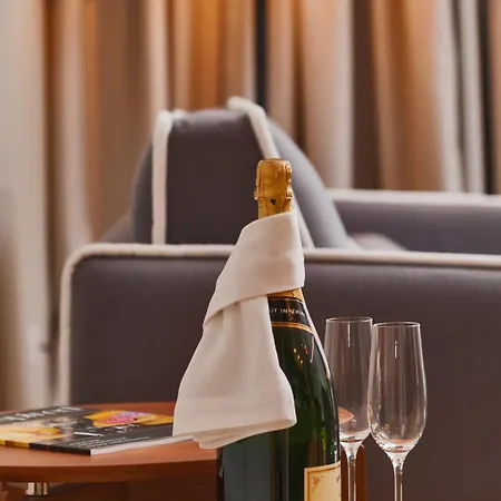 By Vestibul Palace 4* Split