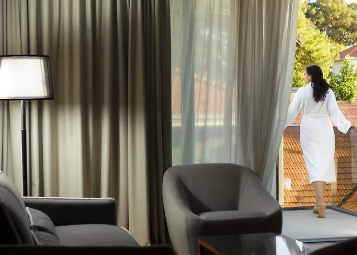 By Vestibul Palace Aparthotel 4*