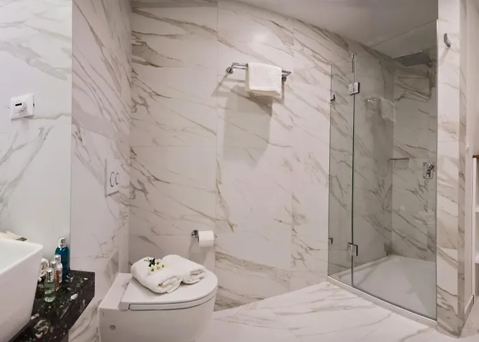 By Vestibul Palace Split